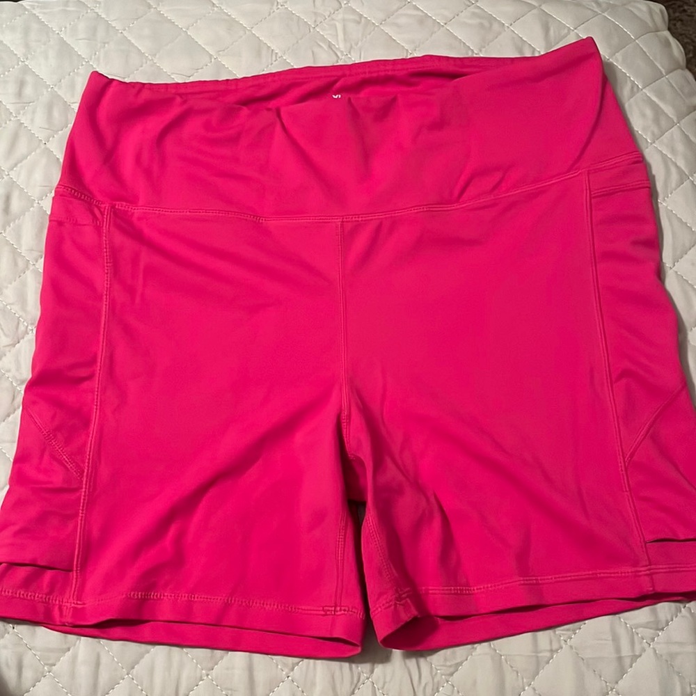 Fuschia 5” inseam Senita shorts in great condition